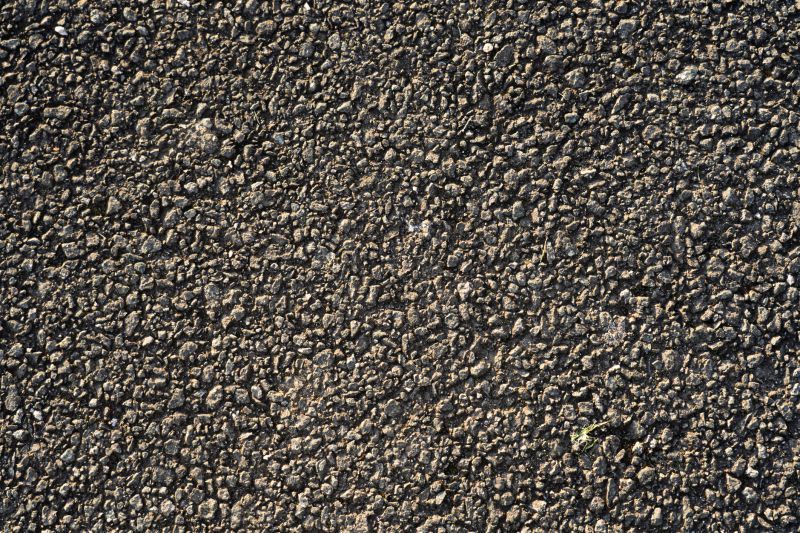 Driveway Tarring detail